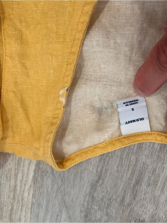 Old Navy Linen Romper Womens Small Yellow Daisies Floral Belted Spring Cottage - Picture 4 of 11